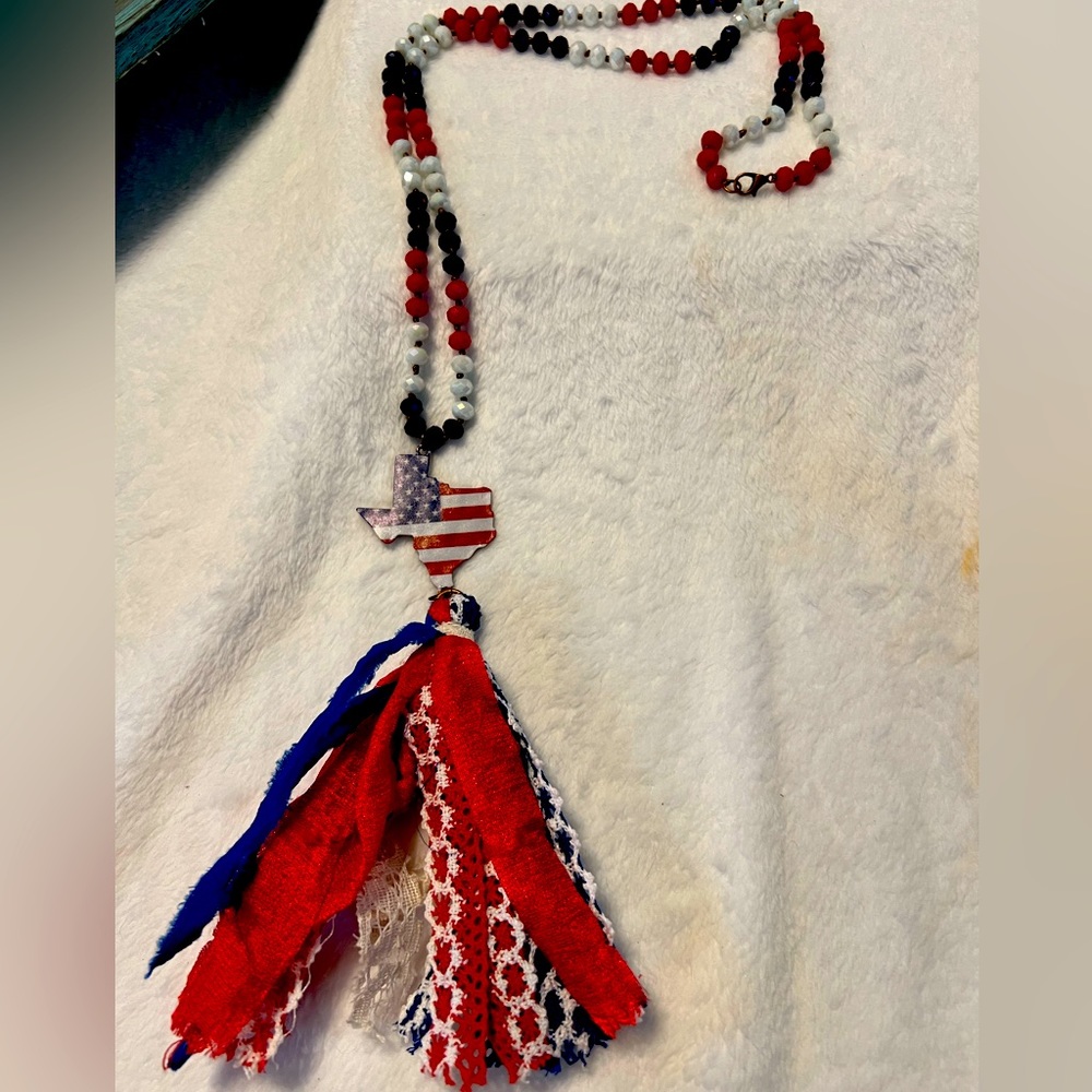 🌻 Red, White, and Blue - Texas Beaded Necklace